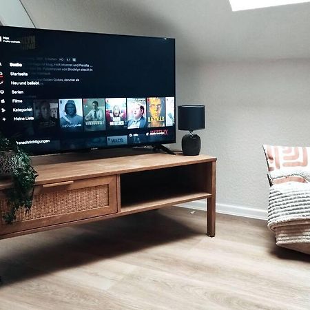 Stylische Altstadtwohnung - Netflix - Smart Tv - Schlafsofa Fur 3 Personen Erfurt Esterno foto